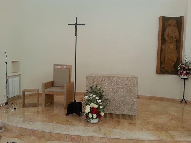 Import Difusió – Antoni Pérez Sabaté - altar | presbiterio